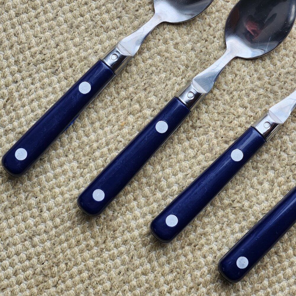 4 Teaspoons Stainless Inox 18/0 Blue Plastic Handle 2 Rivets 6" Pier 1 Le Prix ? - Picture 2 of 6
